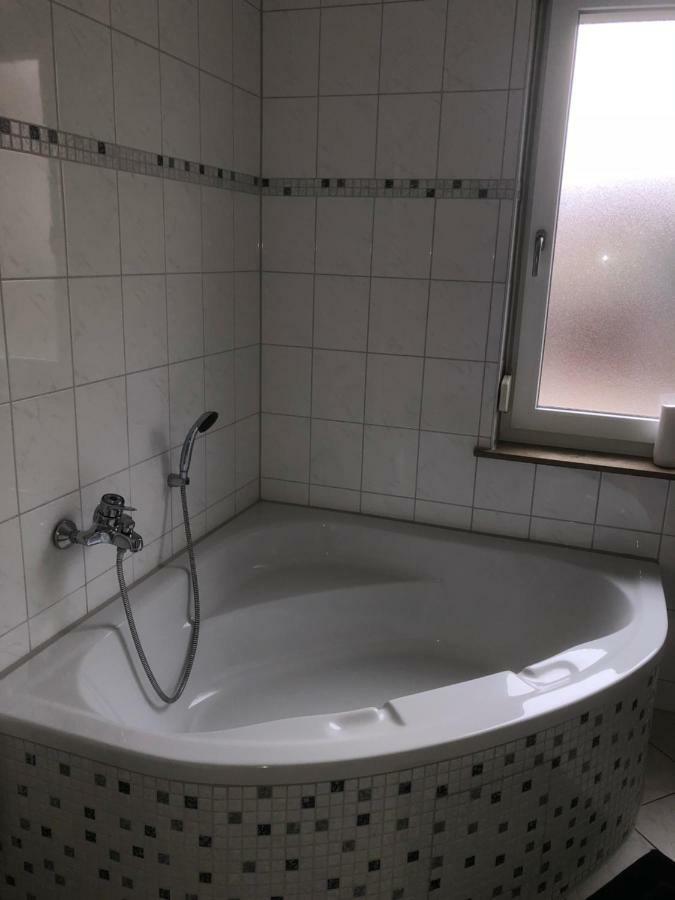 Fewo Reutlingen Heinestrasse Экстерьер фото